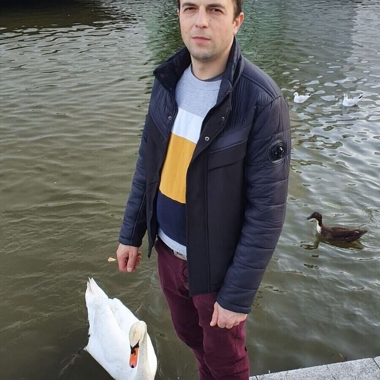  20900658  Veaceslav, 30 ,    