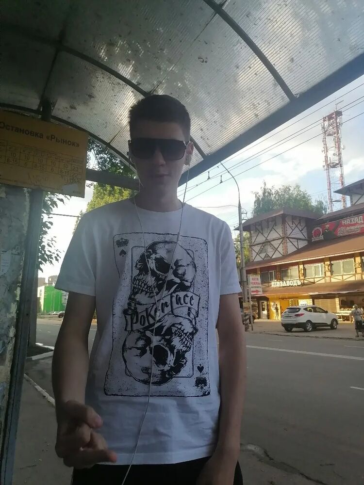  35731318  , 21 ,    