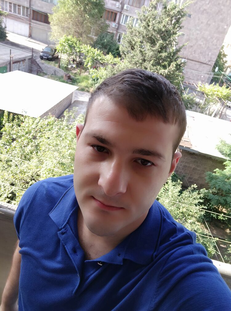 ���� 23010048 ������� Davit, 42 ����, ���� ���������� � �������