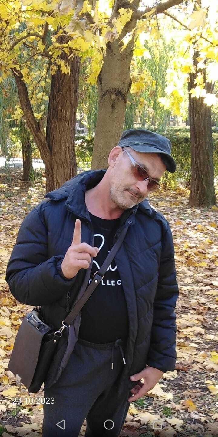  48238858  , 55 ,    
