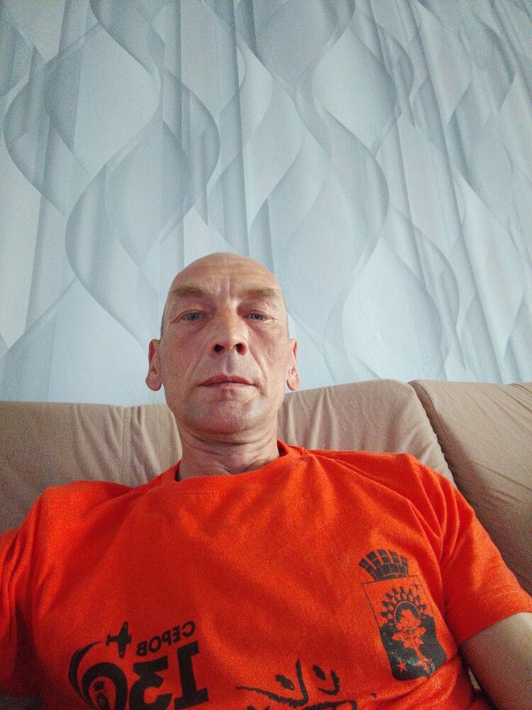  46429568  , 49 ,    