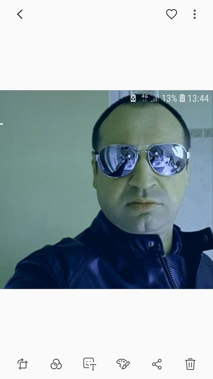  23568728  Vitalii, 45 ,    