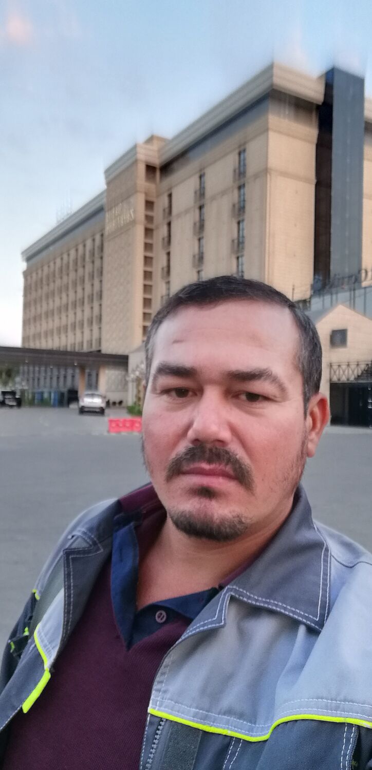  27016438  Aziz, 37 ,    
