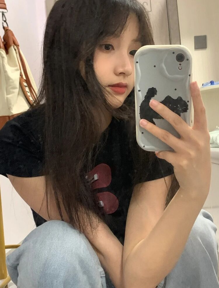  ,   Alyssa, 28 ,   ,   