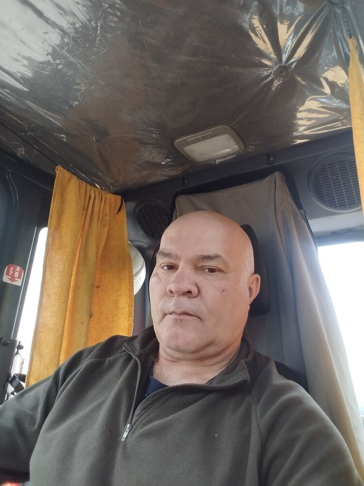  51105558  , 54 ,    -