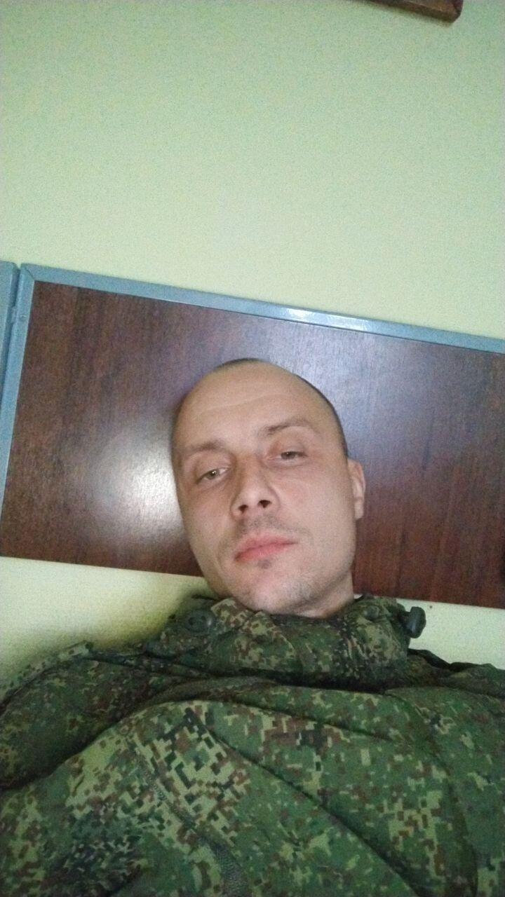  46279688  , 37 ,    
