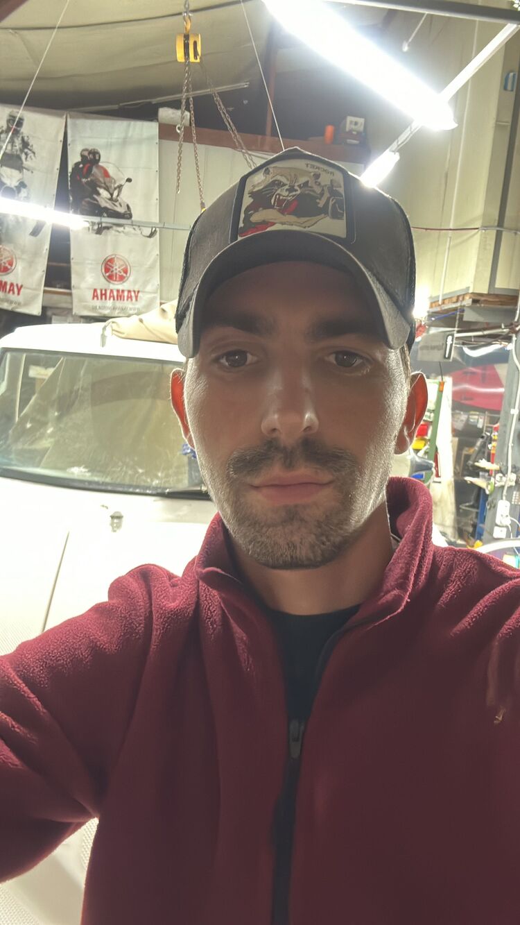  47281118  , 32 ,    