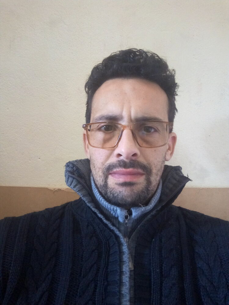  ,   Ali, 41 ,   ,   , c 