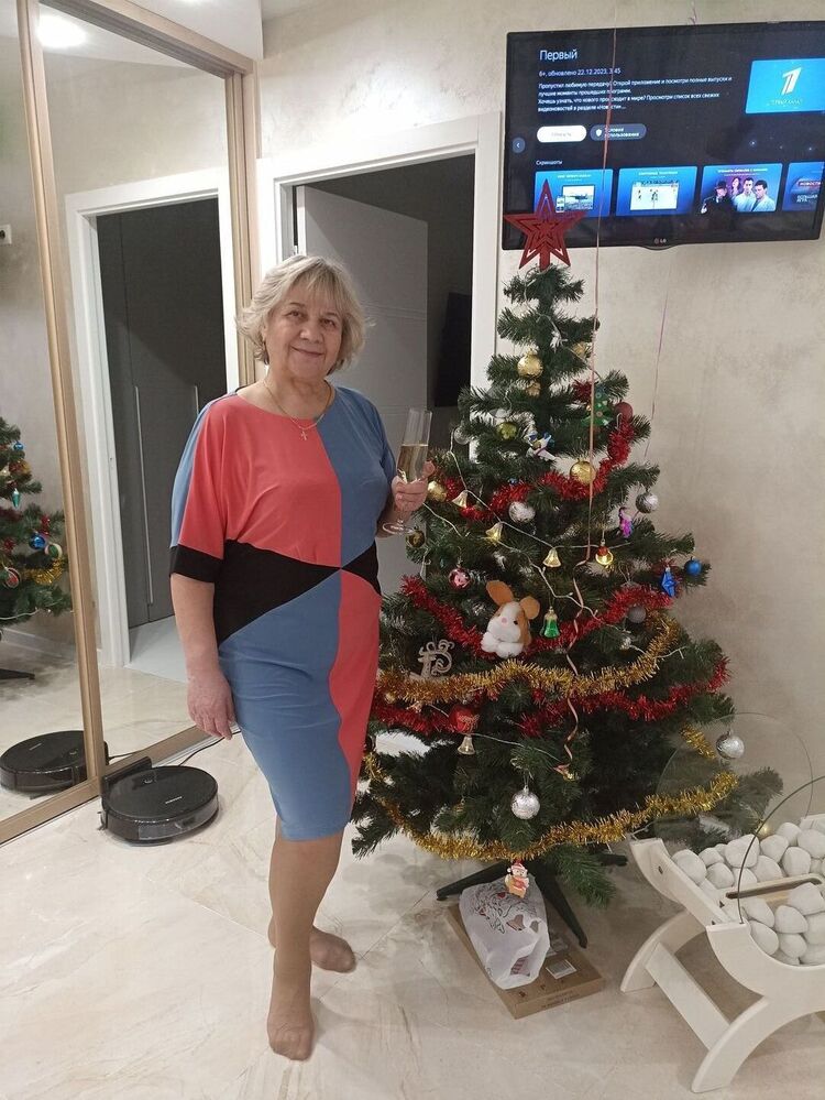  53867388  Alina, 65 ,    