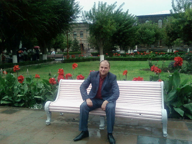  4108338  Armen, 43 ,    