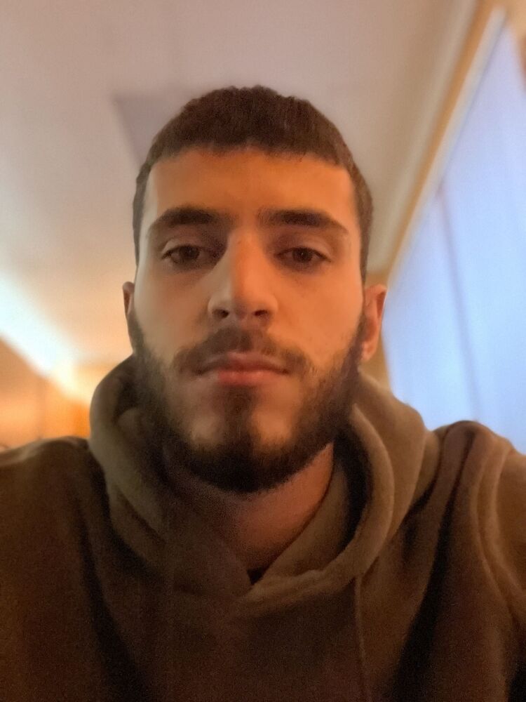  38796708  , 23 ,    