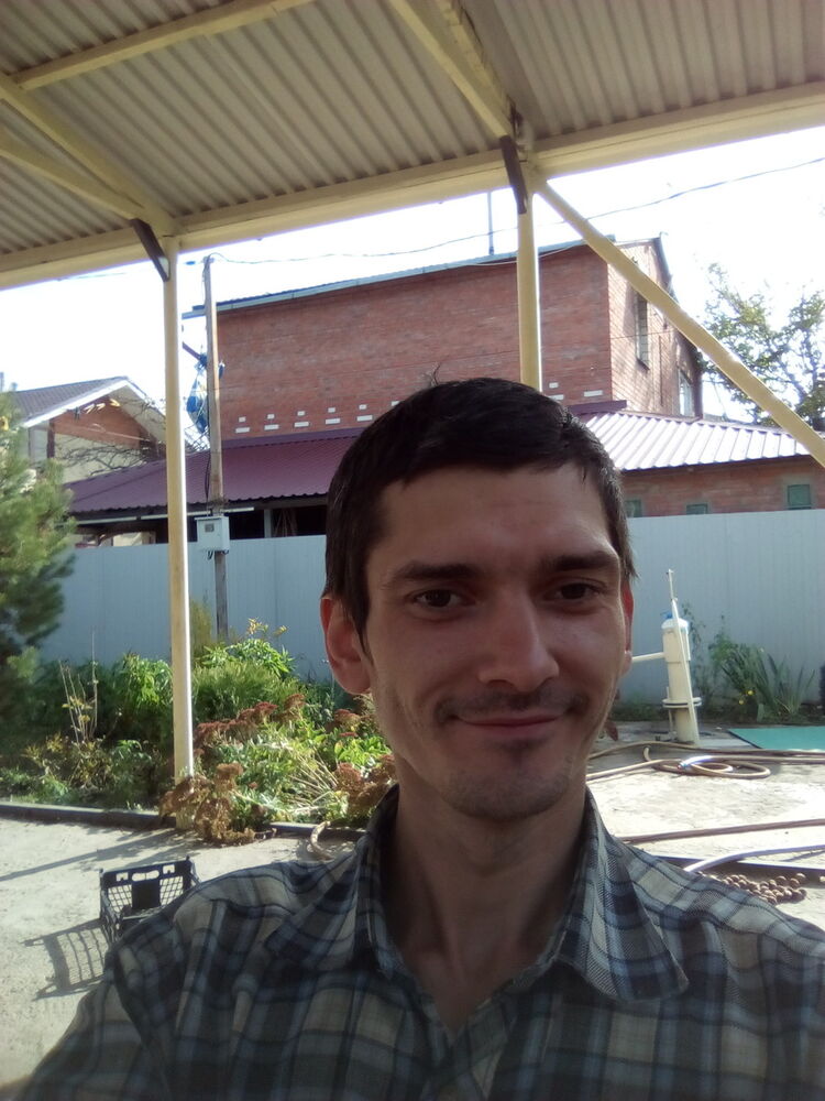  ,   Serjio Voron, 37 ,   ,   , c 