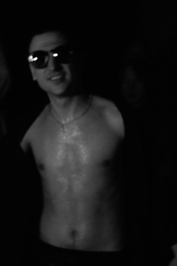 35999838  Andy, 34 ,    