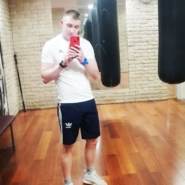  34375558  Vlad, 27 ,    