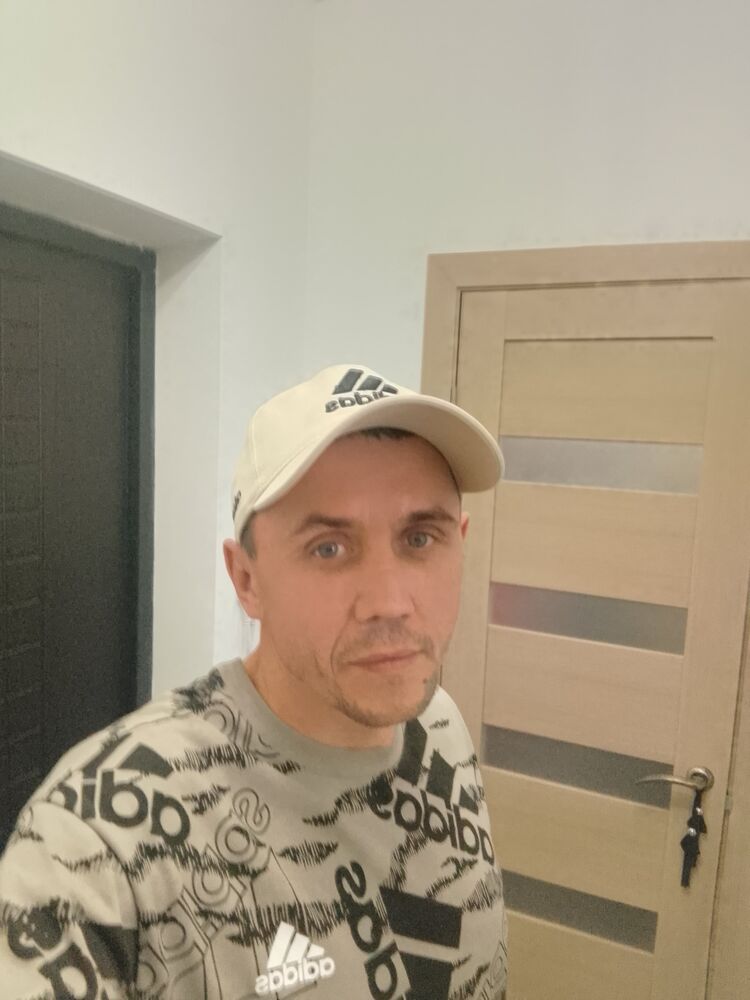  44369748  Sergey, 43 ,    
