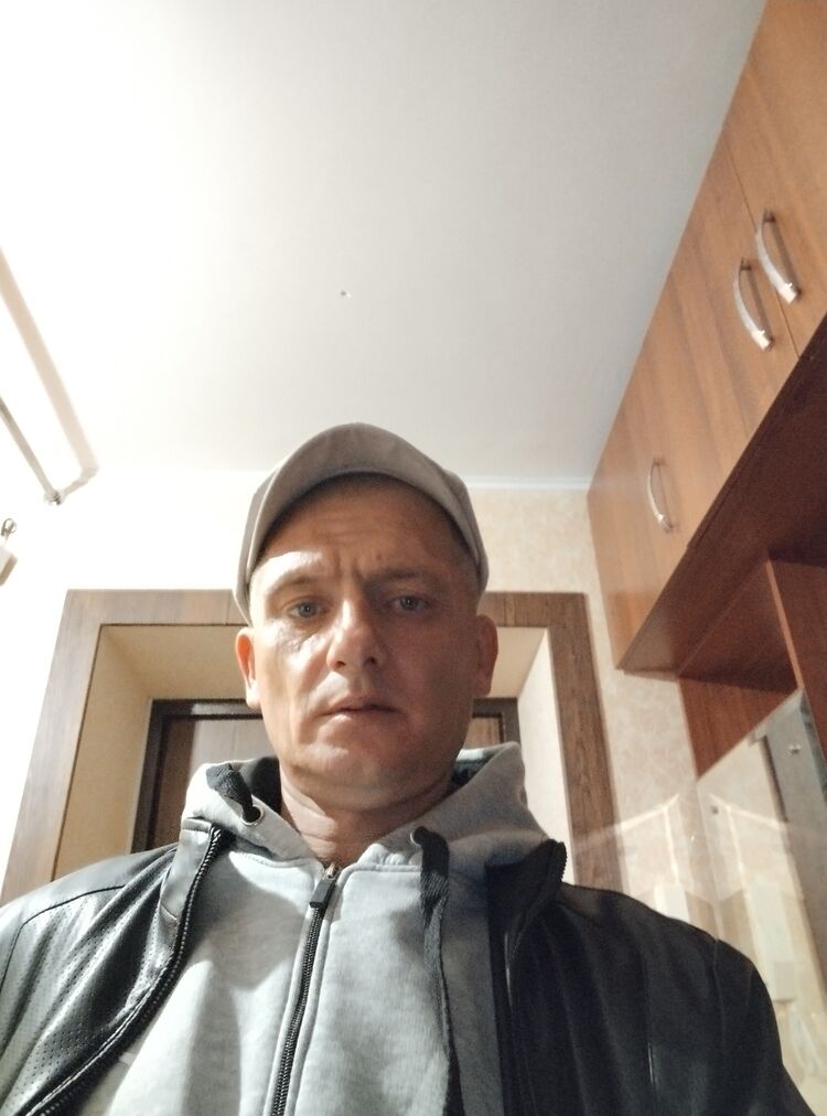  48315858  , 41 ,    