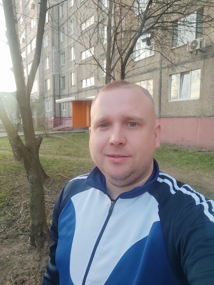  51079728  , 33 ,    