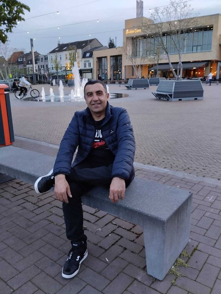 ���� 47266348 ������� Burak, 47 ���, ���� ���������� � Wurselen