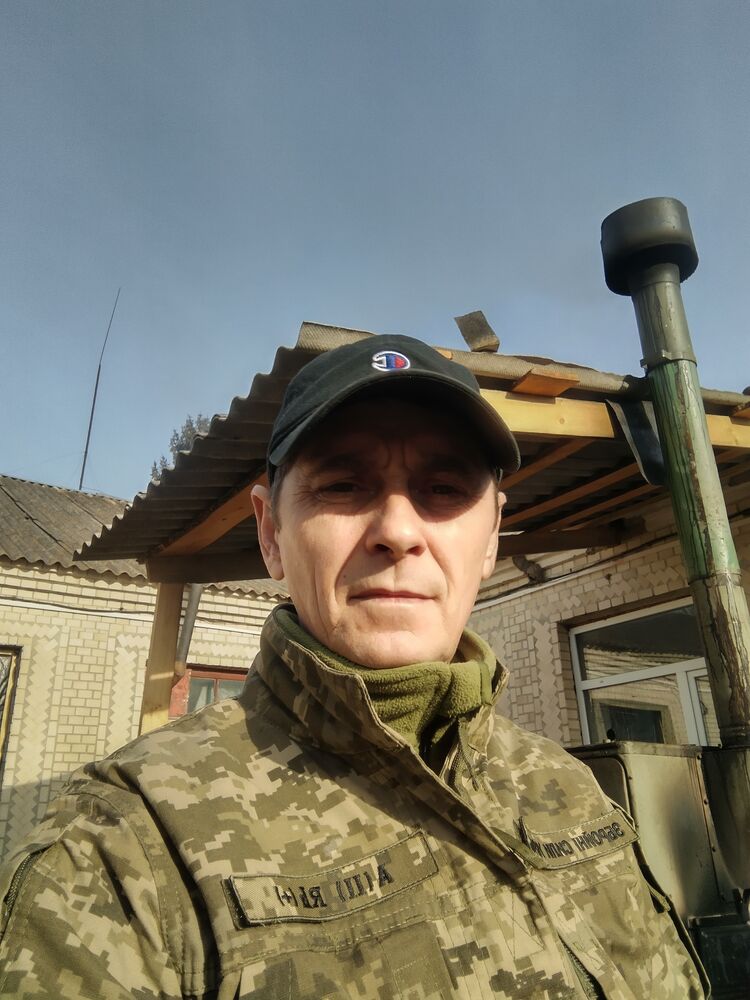  40609618  , 46 ,    
