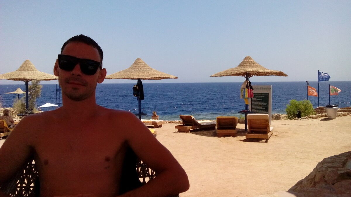  ,   Vadim, 39 ,   