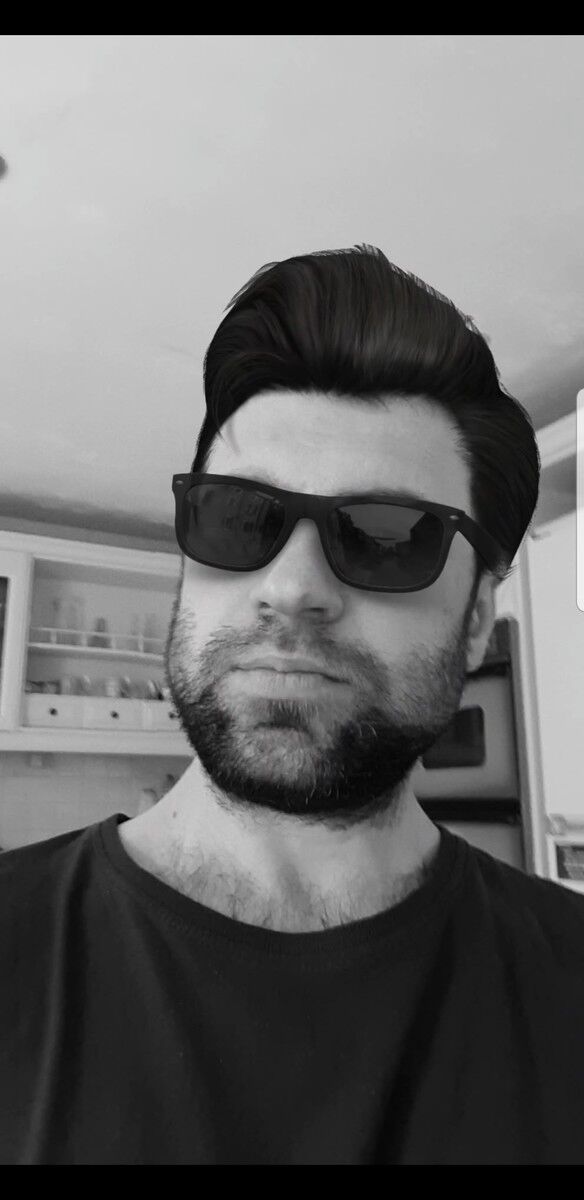  18307718  Alex, 41 ,    London Colney