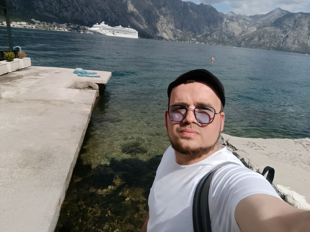  51701208  Maks, 31 ,    Kotor