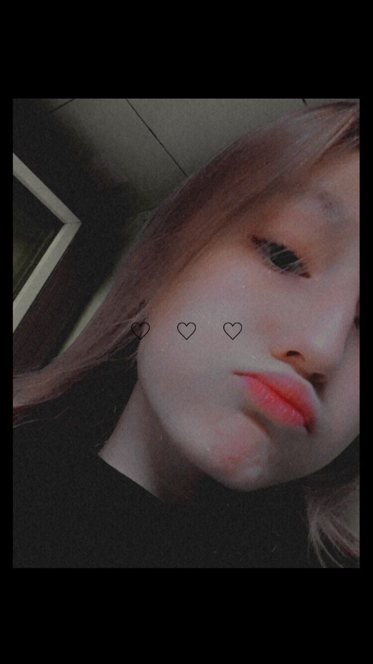  26190898  Vika, 23 ,    