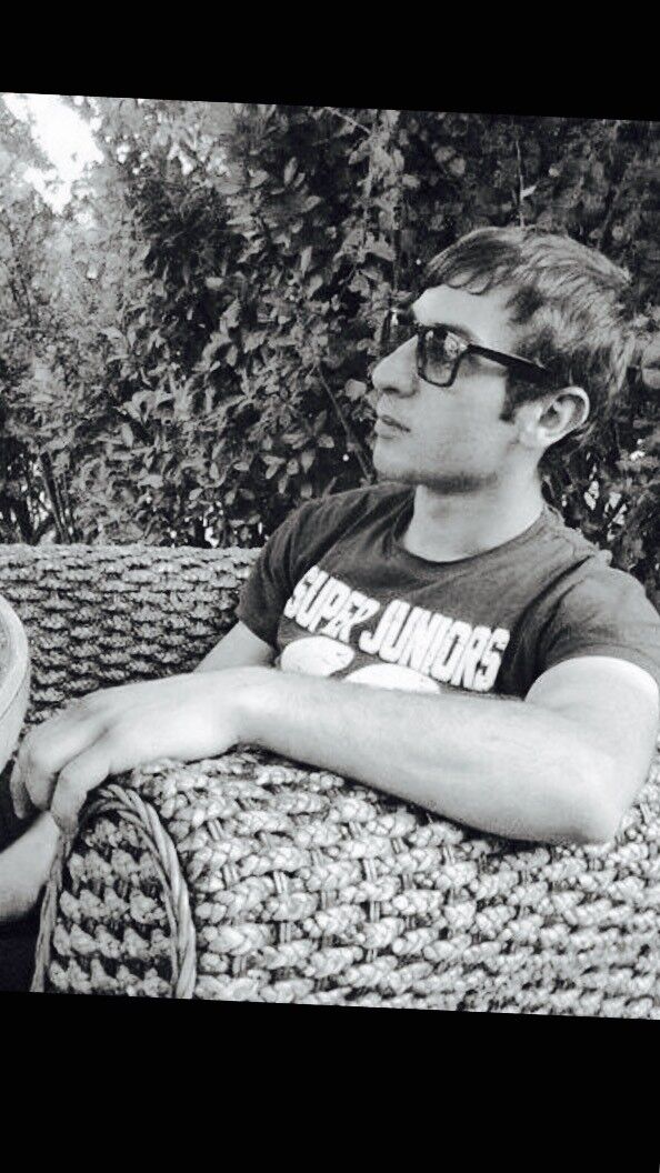  ,   Artur, 39 ,   ,   , c 