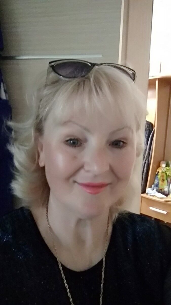  15192518  Irina, 62 ,    