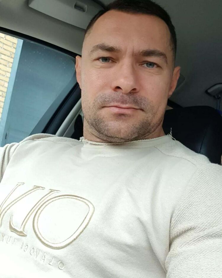  54052978  , 39 ,    -