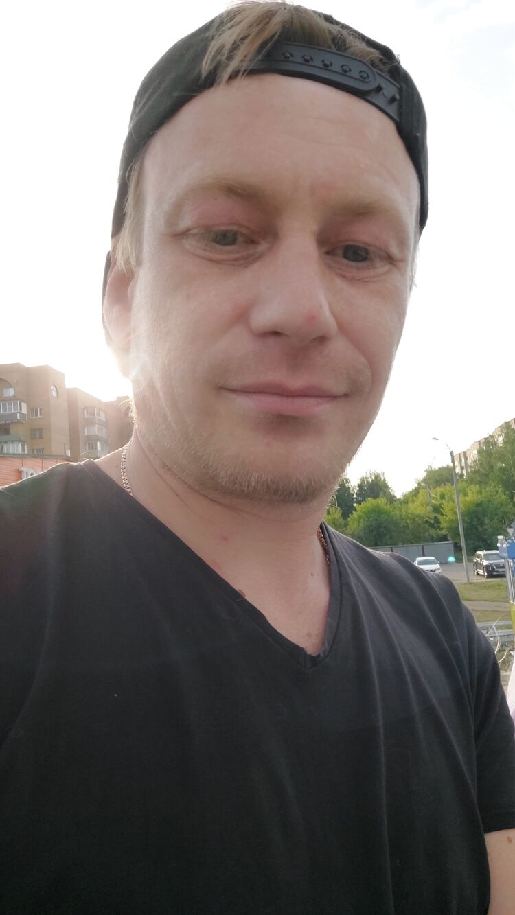 35952098  , 38 ,    