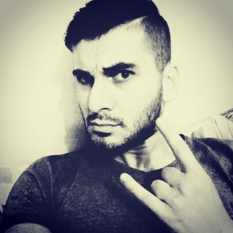  10857778  , 33 ,    