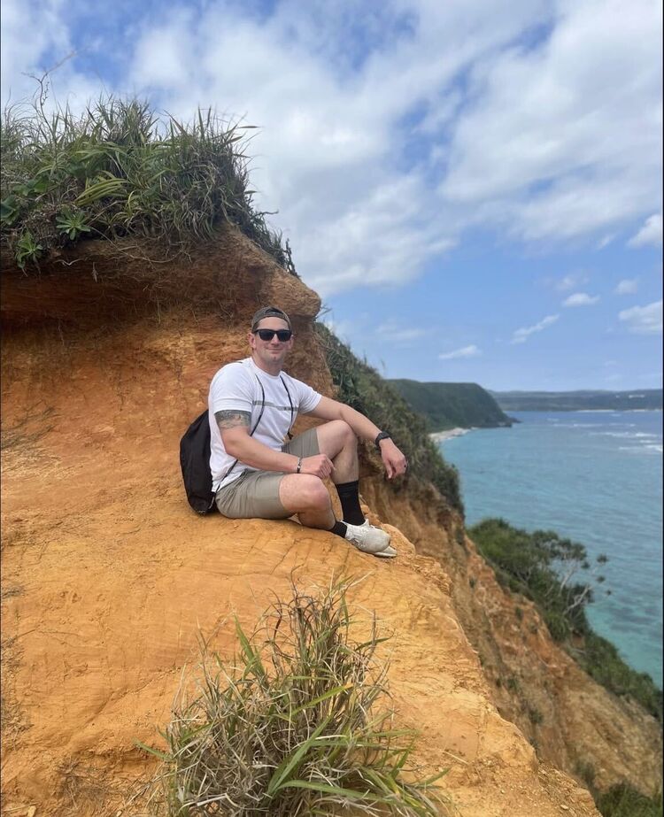 ���� 54697318 ������� Adam Thoms, 45 ���, ���� ���������� � ������