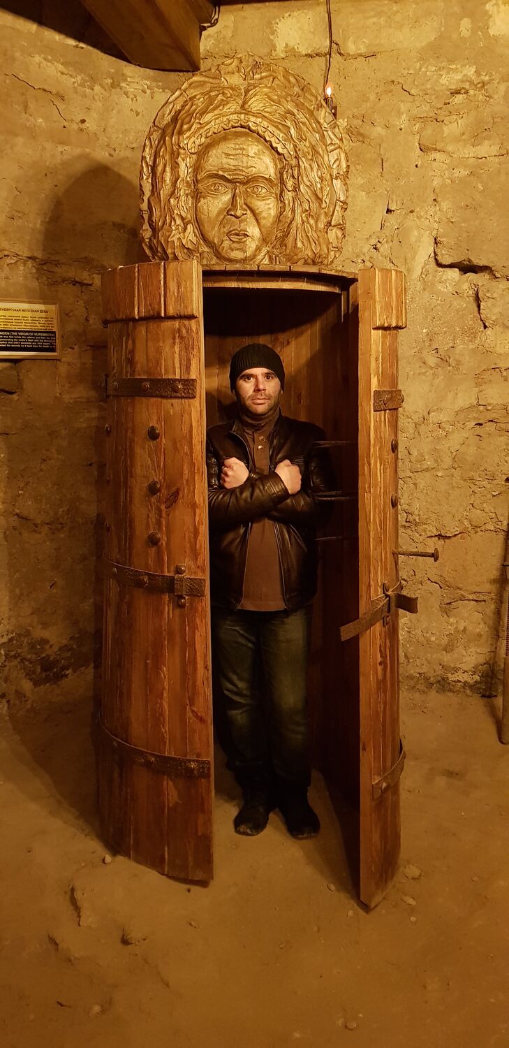  31017298  Alexander, 39 ,    