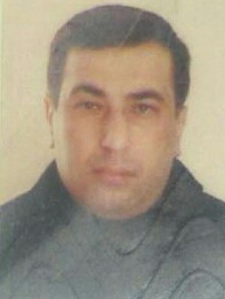  51827638  Yasin, 48 ,    -