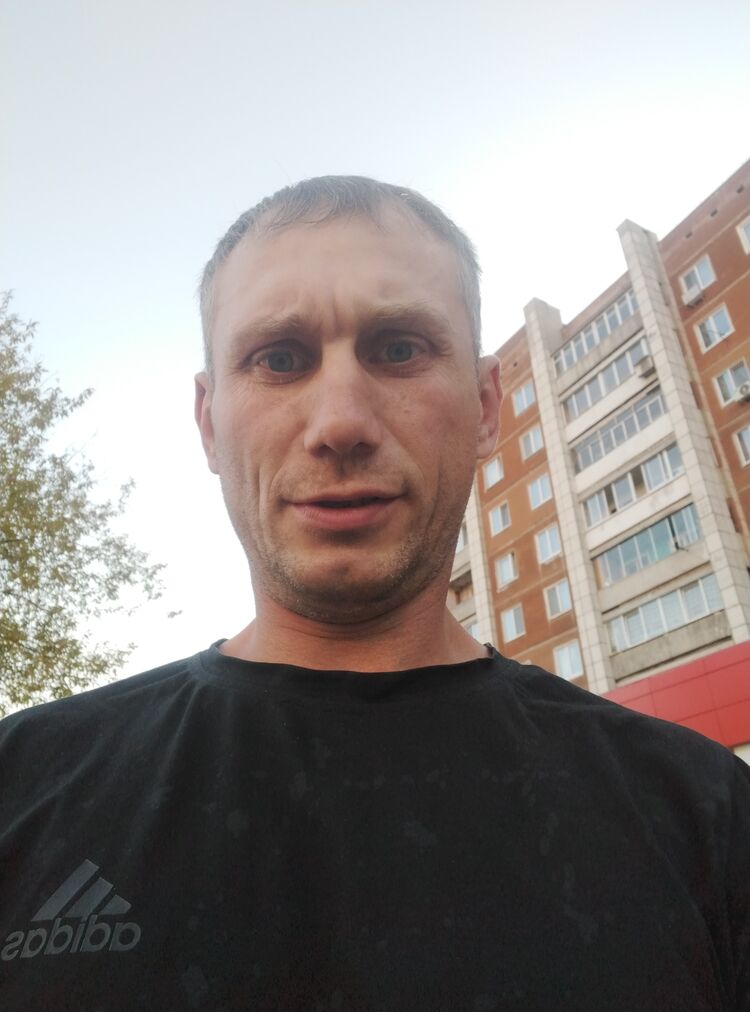  46922578  , 40 ,    