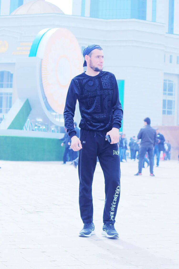 ���� 37303858 ������� ����, 32 ����, ���� ���������� � ������������