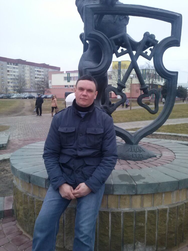  4229018  Ivan, 44 ,    