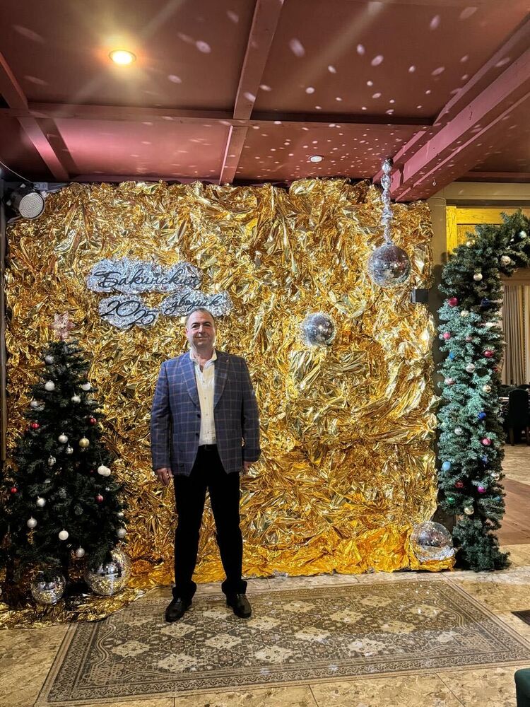  54662698  Sultan, 57 ,    