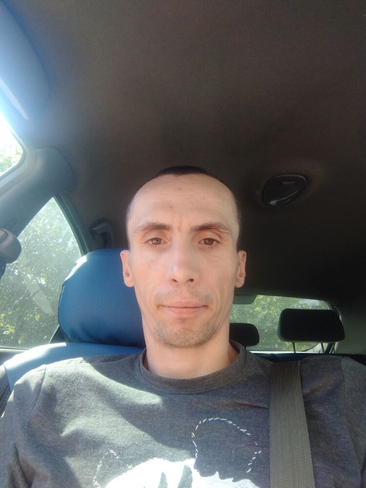 29904748  , 37 ,    
