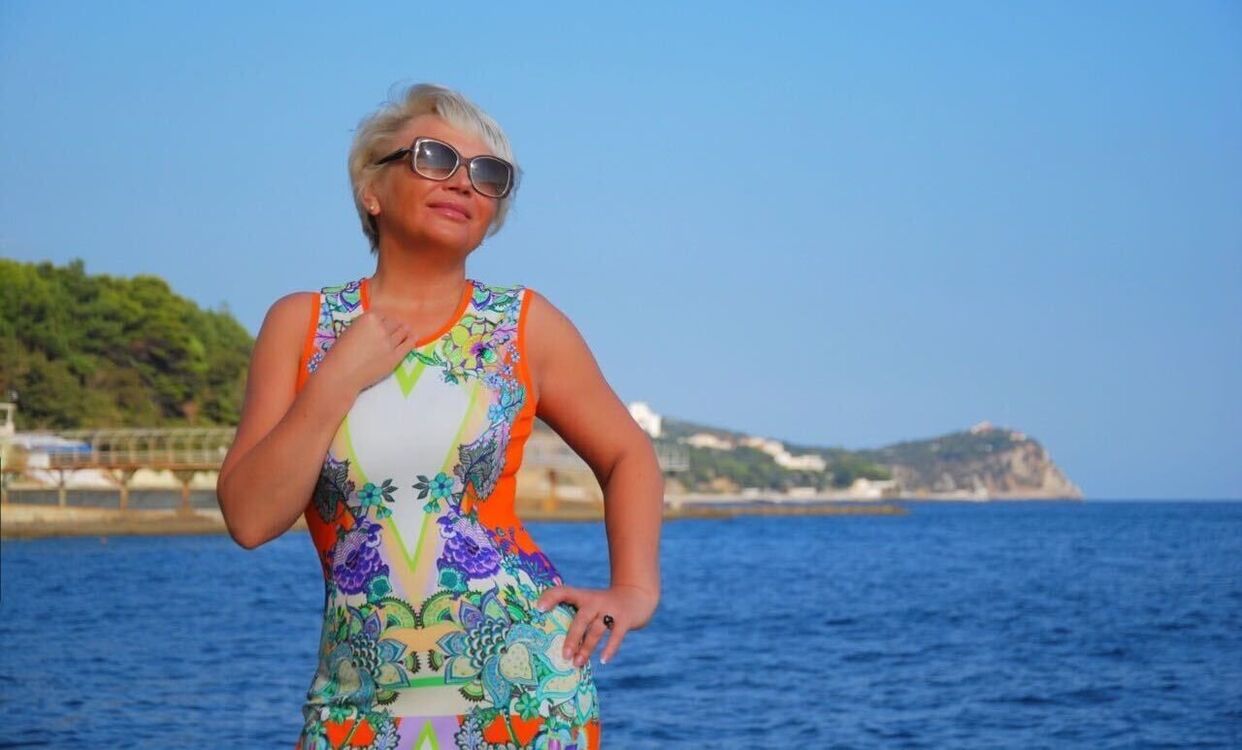  38159988  Natalya, 65 ,    