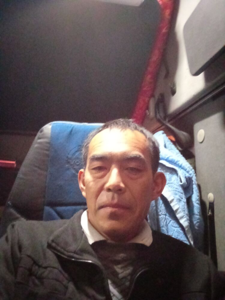  45167968  Rashid, 44 ,    
