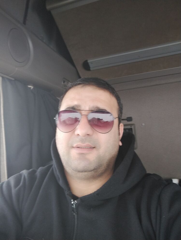  ,   Koliya, 37 ,   ,   