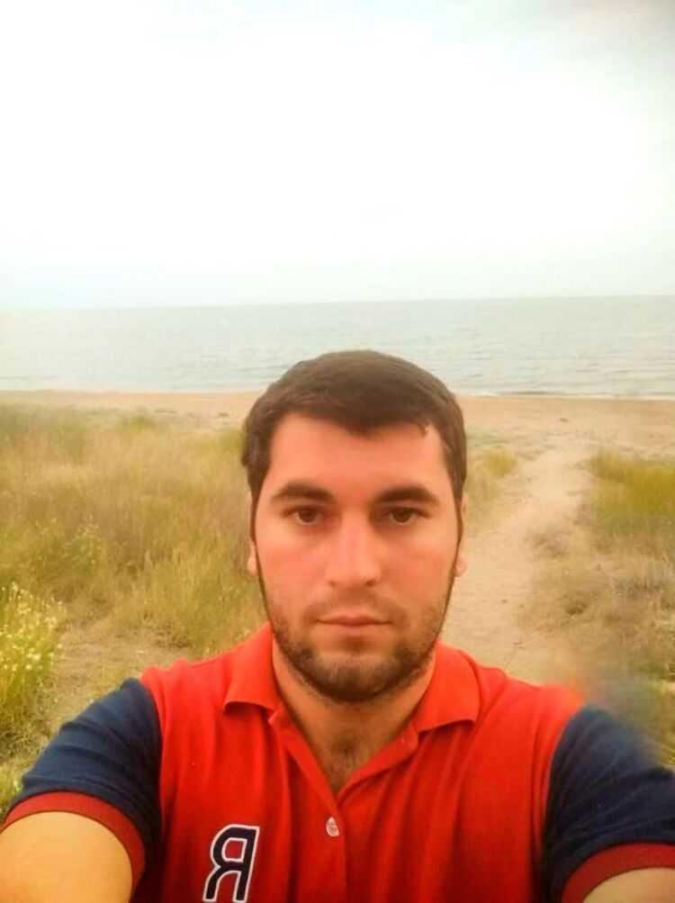  46516348  , 29 ,    
