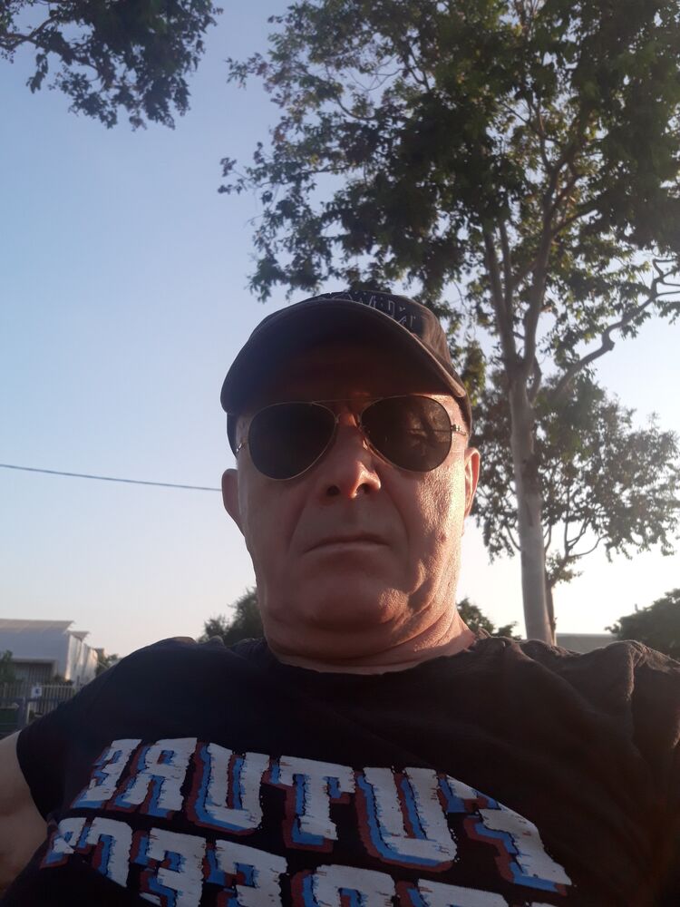  38605588  , 61 ,    