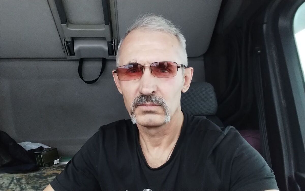  52278928  , 62 ,    