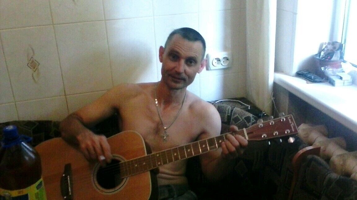  20958678  , 48 ,    