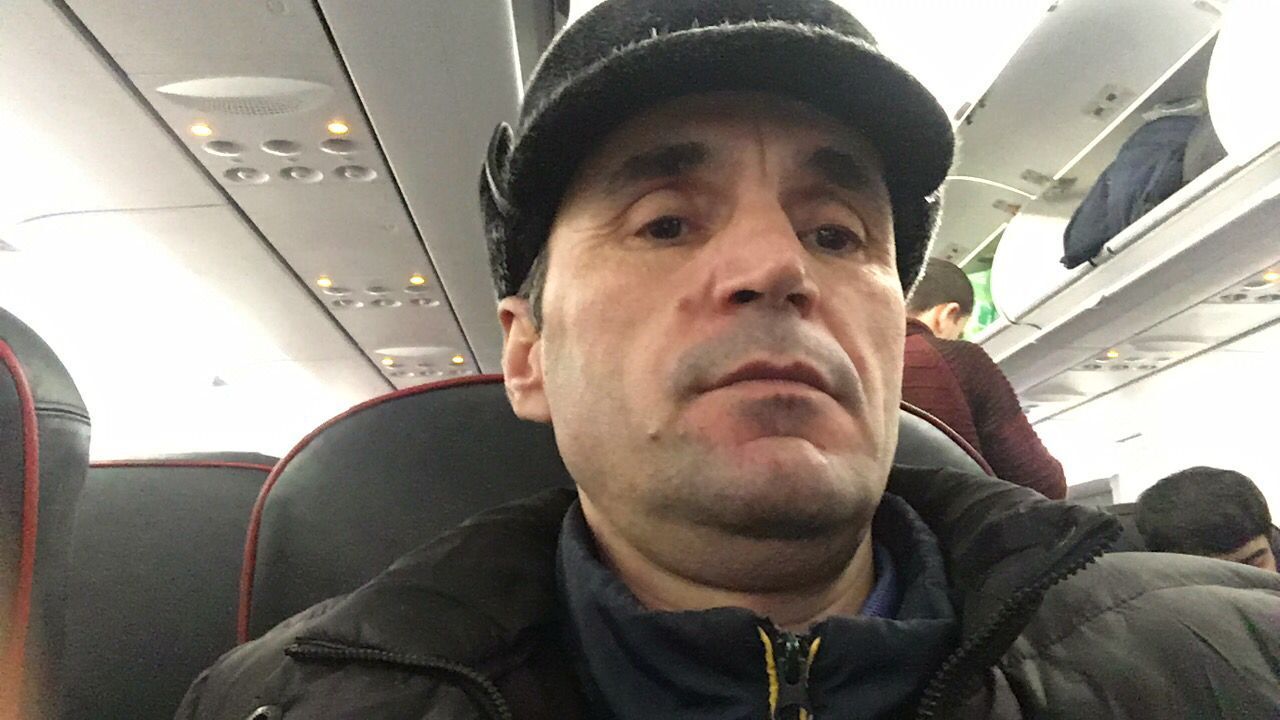  36950618  , 44 ,    -