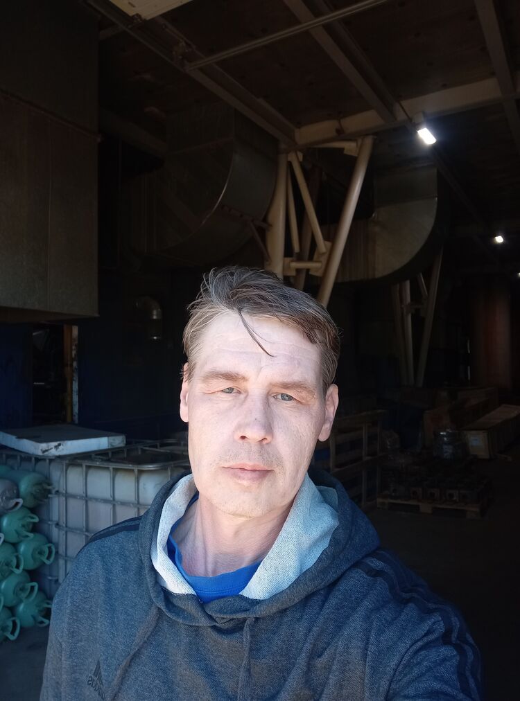  43383418  , 49 ,    