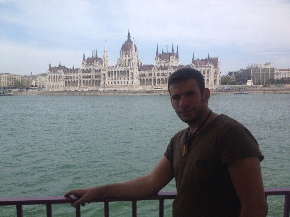  ,   ARTUR, 33 ,   